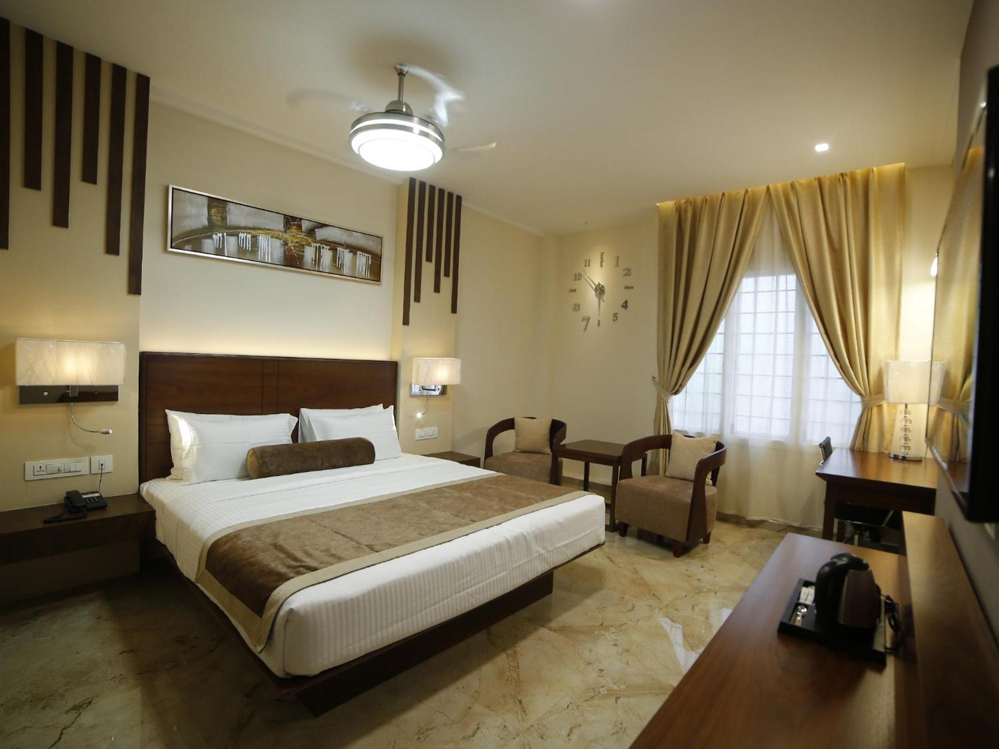 Hotel Annapurna De Royal Guntur Exterior photo